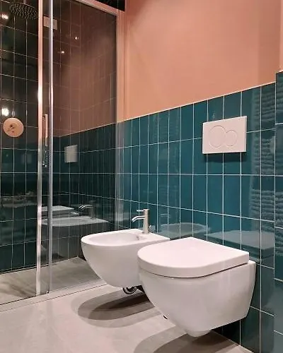 The 6 S Apartmanhotel